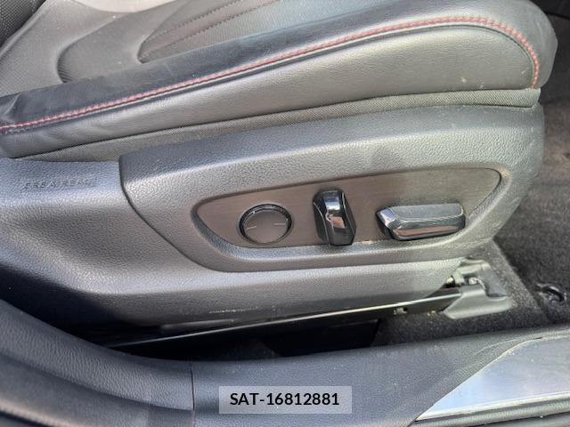 Lexus UX 2019-01 8873848-12