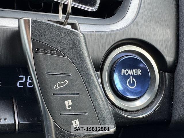Lexus UX 2019-01 8873848-5