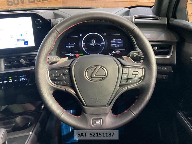 Lexus UX 2025-02 8874713-10