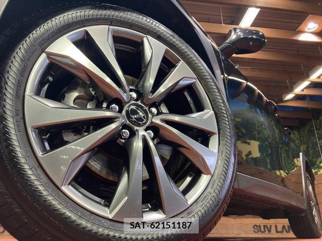 Lexus UX 2025-02 8874713-12