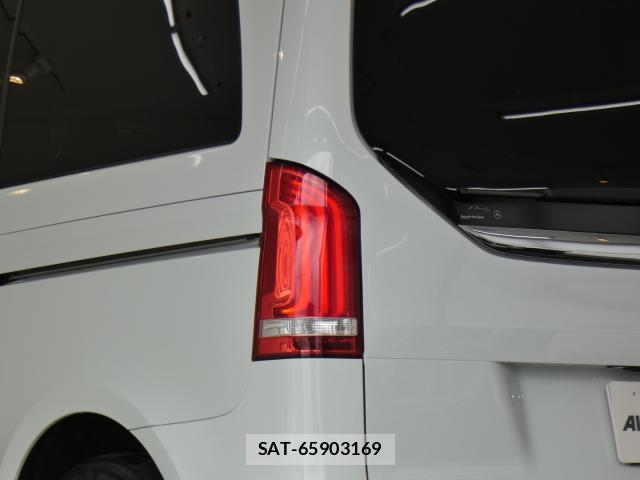 Mercedes Benz V-CLASS 2022-09 8873561-2