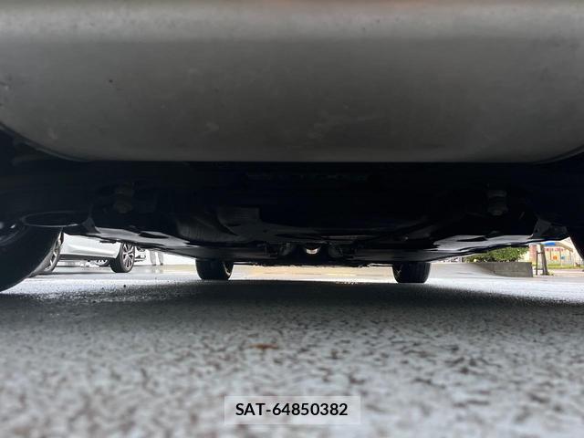 Volvo V40 2019-09 8873902-15