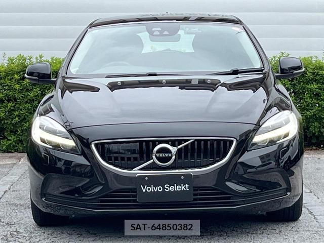 Volvo V40 2019-09 8873902-17