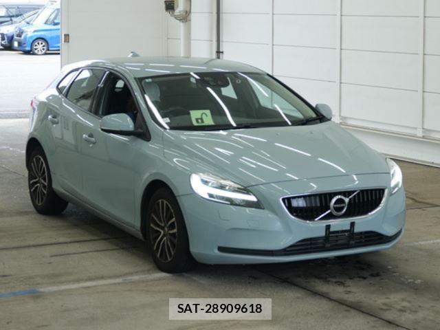 Volvo V40 2018-01 8875452-0