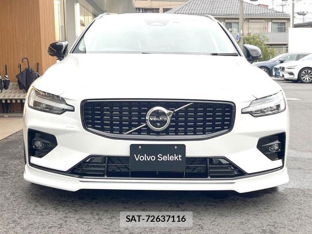 Volvo V60 2022-10 8873237-14