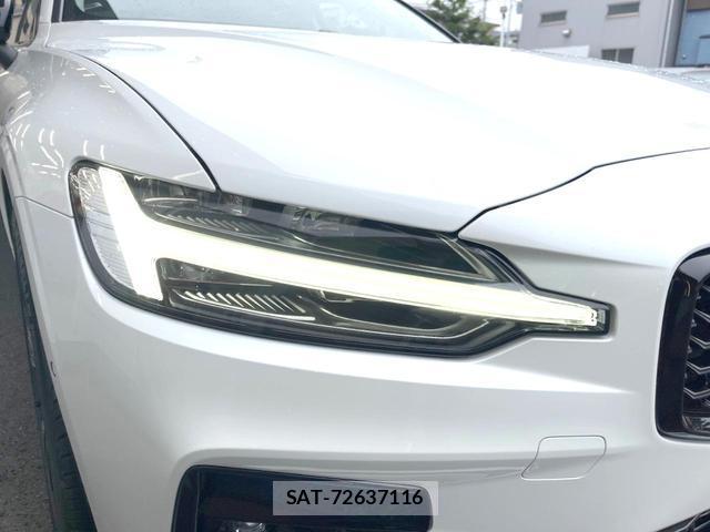 Volvo V60 2022-10 8873237-19