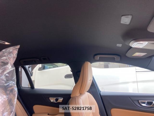 Volvo V60 2019-12 8873644-17