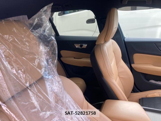 Volvo V60 2019-12 8873644-18