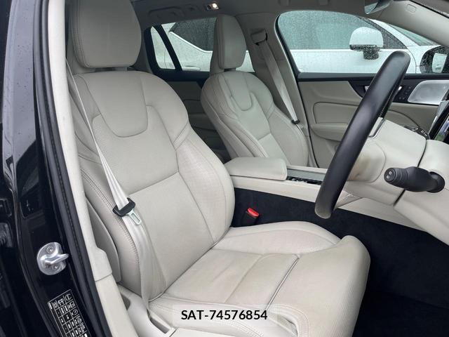 Volvo V60 2022-03 8873903-12