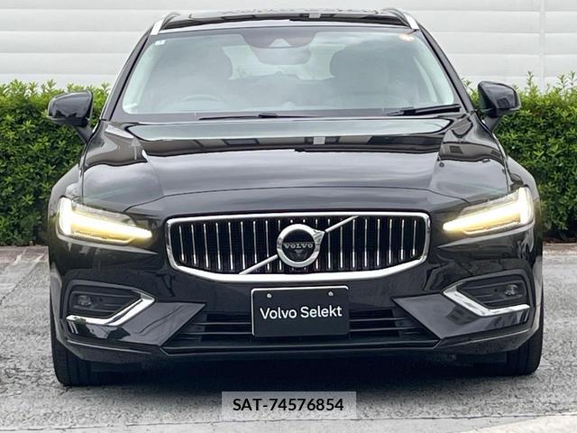 Volvo V60 2022-03 8873903-16