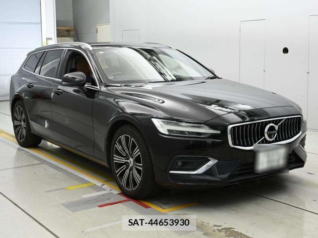 Volvo V60 2019-06 8875462-10