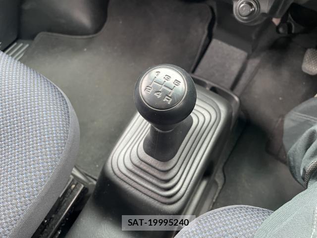 Honda VAMOS HOBIO 2012-08 8874538-13