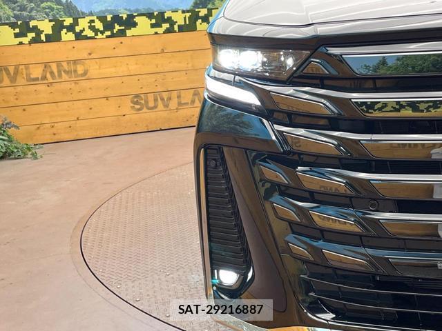 Toyota VELLFIRE 2024-03 8873512-13