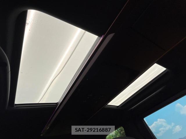 Toyota VELLFIRE 2024-03 8873512-2