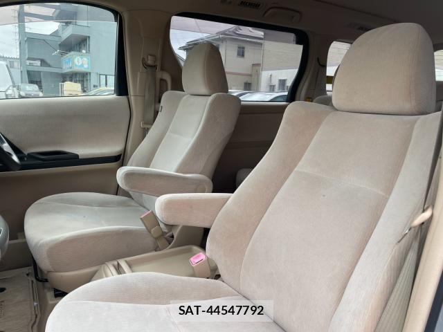 Toyota VELLFIRE 2013-03 8872686-3