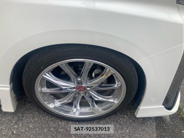 Toyota VELLFIRE 2019-10 8873310-2