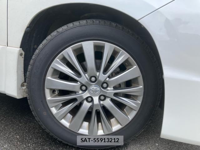 Toyota VELLFIRE 2013-08 8873391-3
