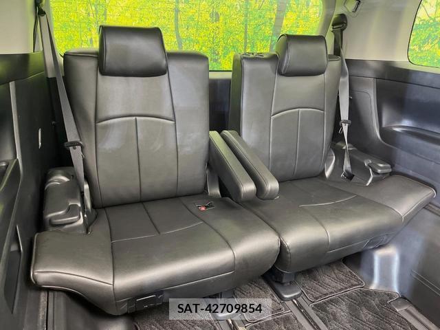 Toyota VELLFIRE 2019-04 8874829-9