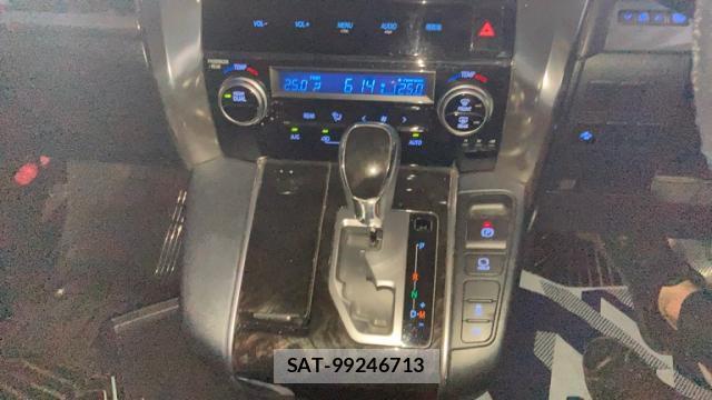 Toyota VELLFIRE 2016-08 8875492-14