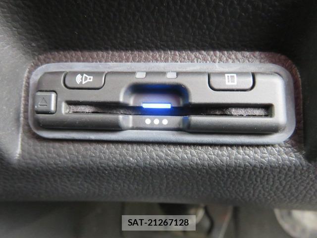 Honda VEZEL 2021-06 8872786-8