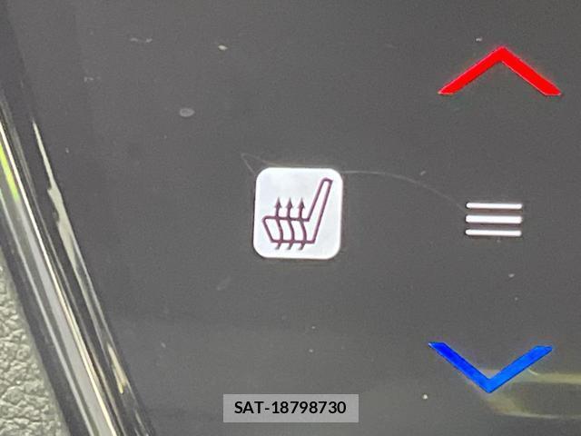 Honda VEZEL 2015-09 8873618-6