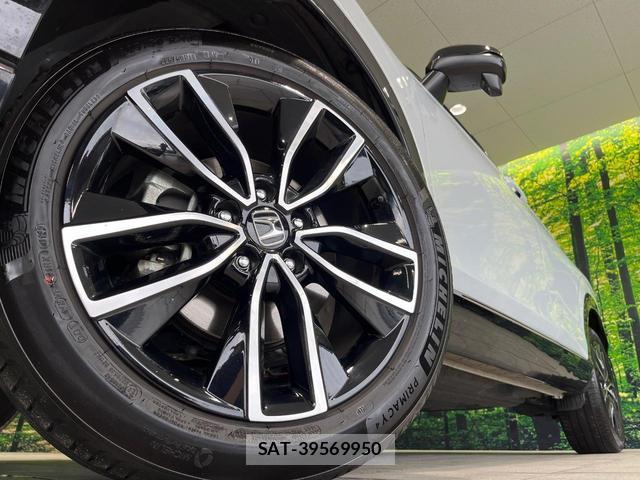 Honda VEZEL 2023-04 8874631-12