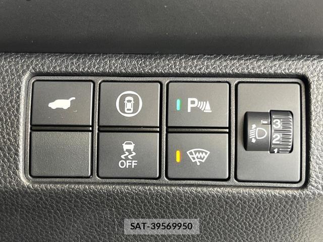Honda VEZEL 2023-04 8874631-6