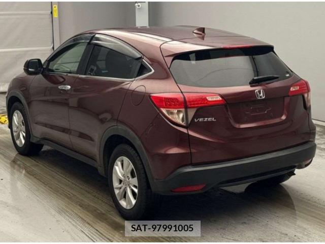 Honda VEZEL 2015-04 8875281-1