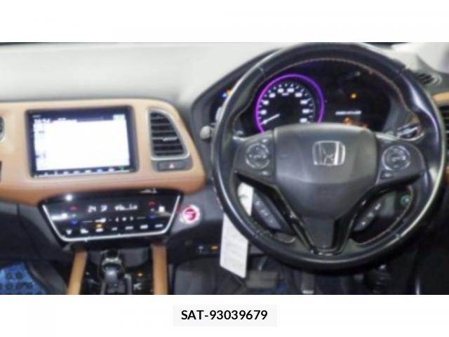 Honda VEZEL 2019-08 8875303-2