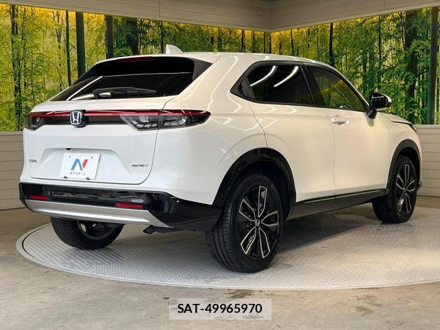 Honda VEZEL 2022-05 8875673-16