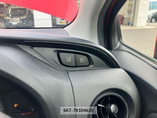 Toyota VITZ 2016-05 8873330-14