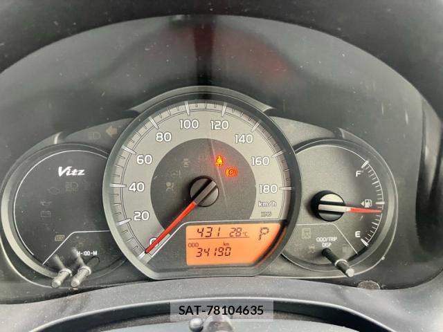 Toyota VITZ 2016-05 8873330-16