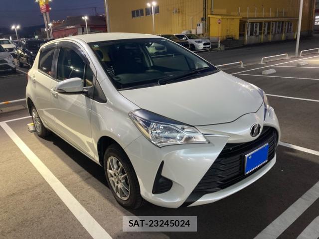 Toyota VITZ 2017-03 8873351-0