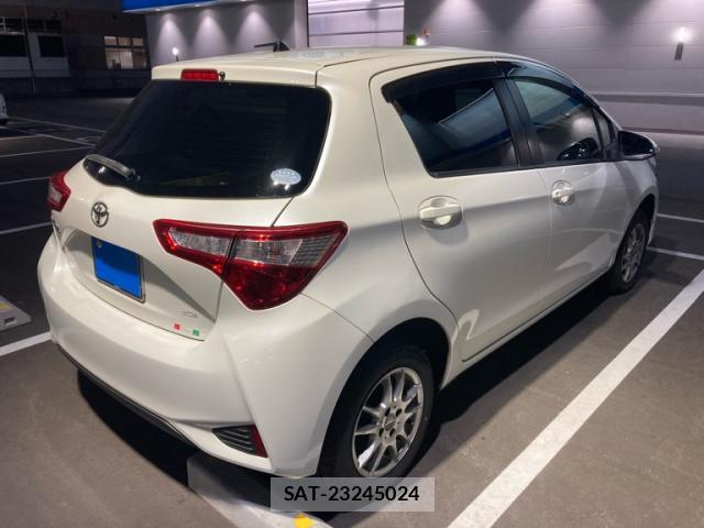 Toyota VITZ 2017-03 8873351-12