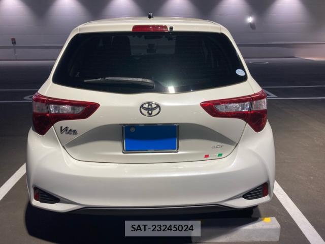 Toyota VITZ 2017-03 8873351-3