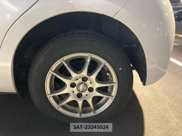 Toyota VITZ 2017-03 8873351-5