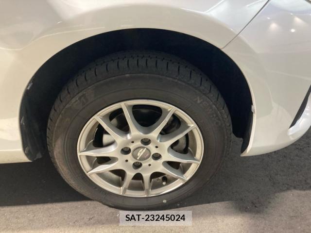 Toyota VITZ 2017-03 8873351-6