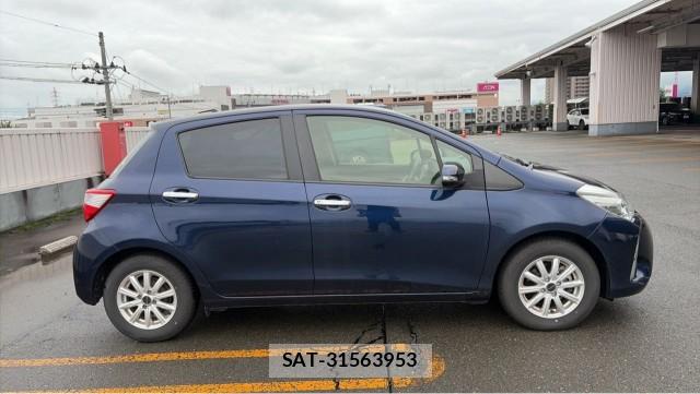 Toyota VITZ 2018-11 8874425-10