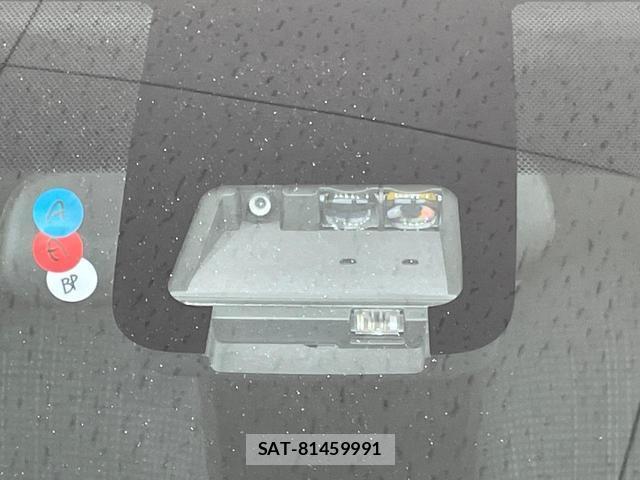 Toyota VITZ 2017-02 8874697-3