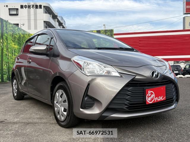 Toyota VITZ 2017-10 8875544-11