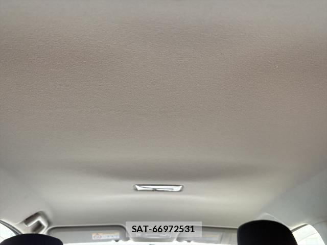 Toyota VITZ 2017-10 8875544-16
