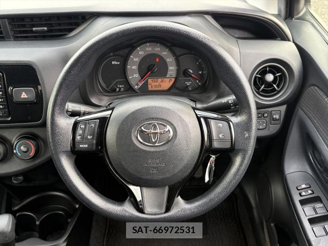 Toyota VITZ 2017-10 8875544-17