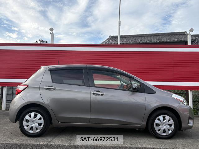 Toyota VITZ 2017-10 8875544-3