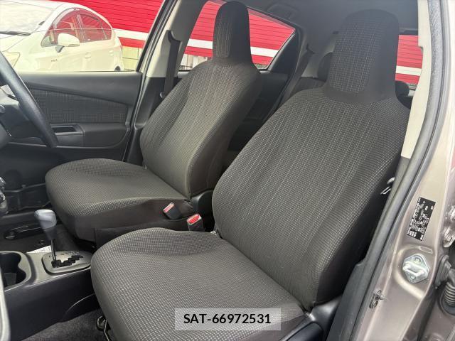 Toyota VITZ 2017-10 8875544-5