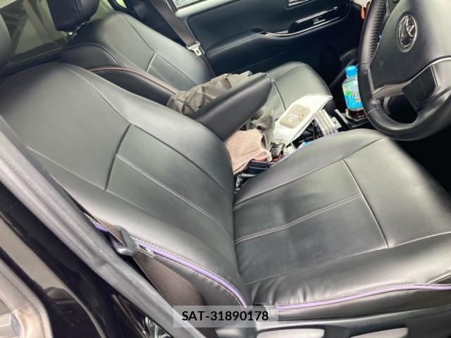 Toyota VOXY 2019-09 8872748-16