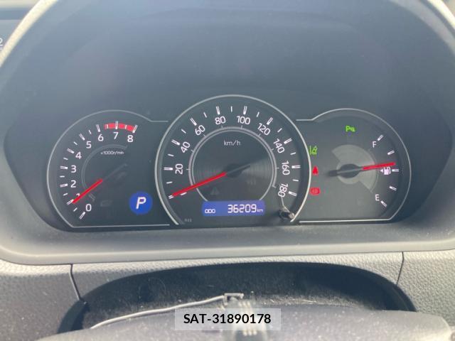 Toyota VOXY 2019-09 8872748-17