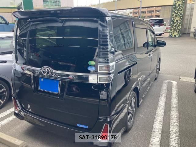Toyota VOXY 2019-09 8872748-2