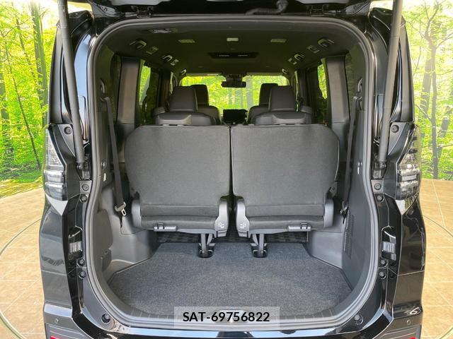 Toyota VOXY 2024-01 8872841-11