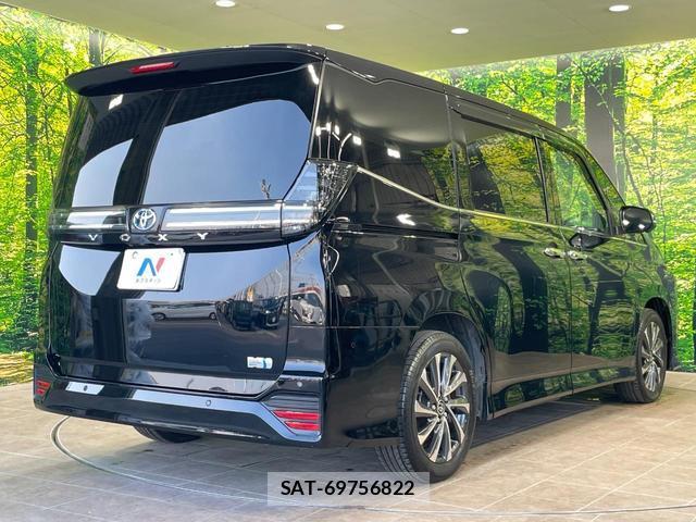 Toyota VOXY 2024-01 8872841-17