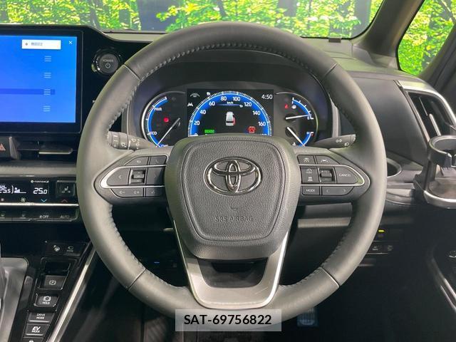 Toyota VOXY 2024-01 8872841-7
